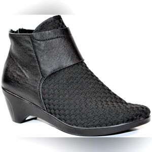 NEW BERNIE MEV ZEN CELINE SHOES- 39